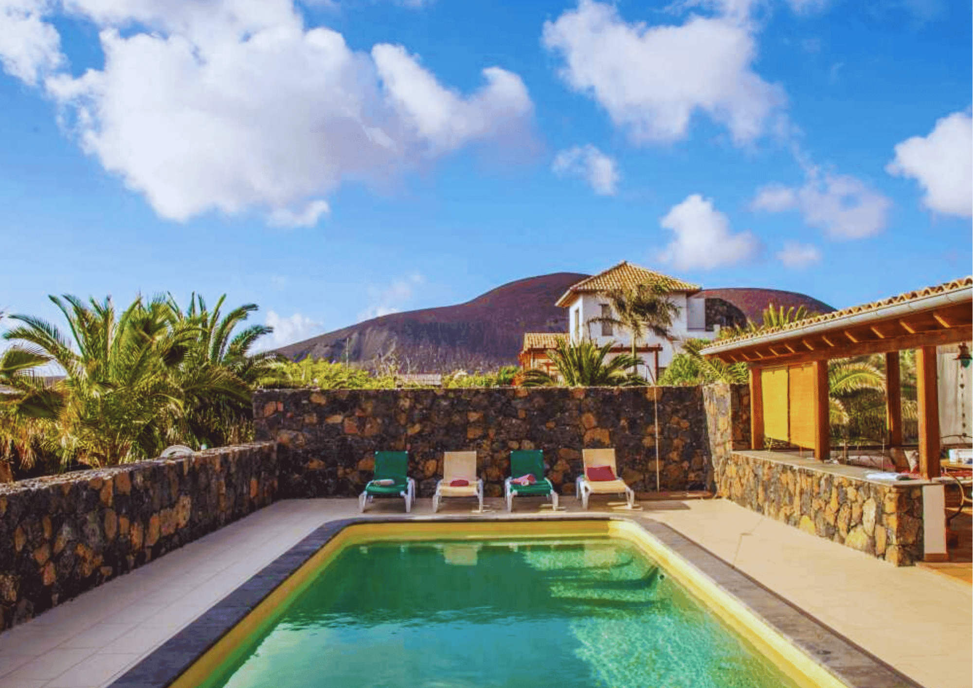 Yoga Coaching Retreat Fuerteventura Zwembad 1