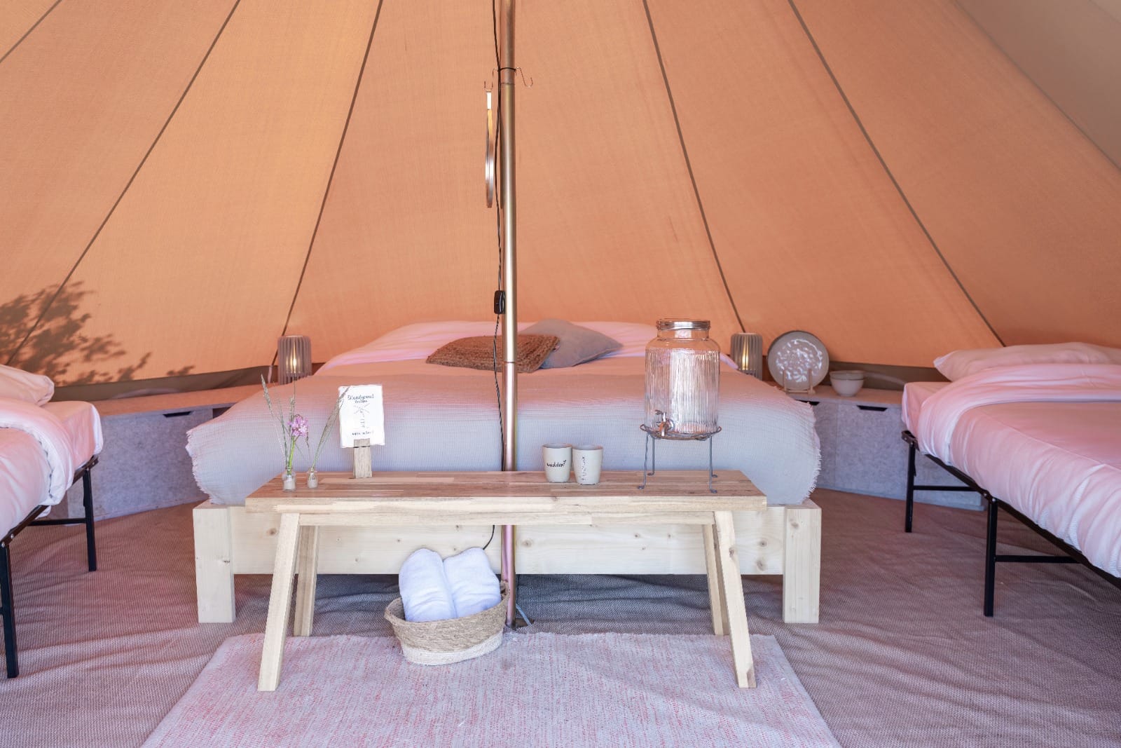 Mindful Yoga & Relax Retreat Ameland - glamping - bell tent 3-4 pers